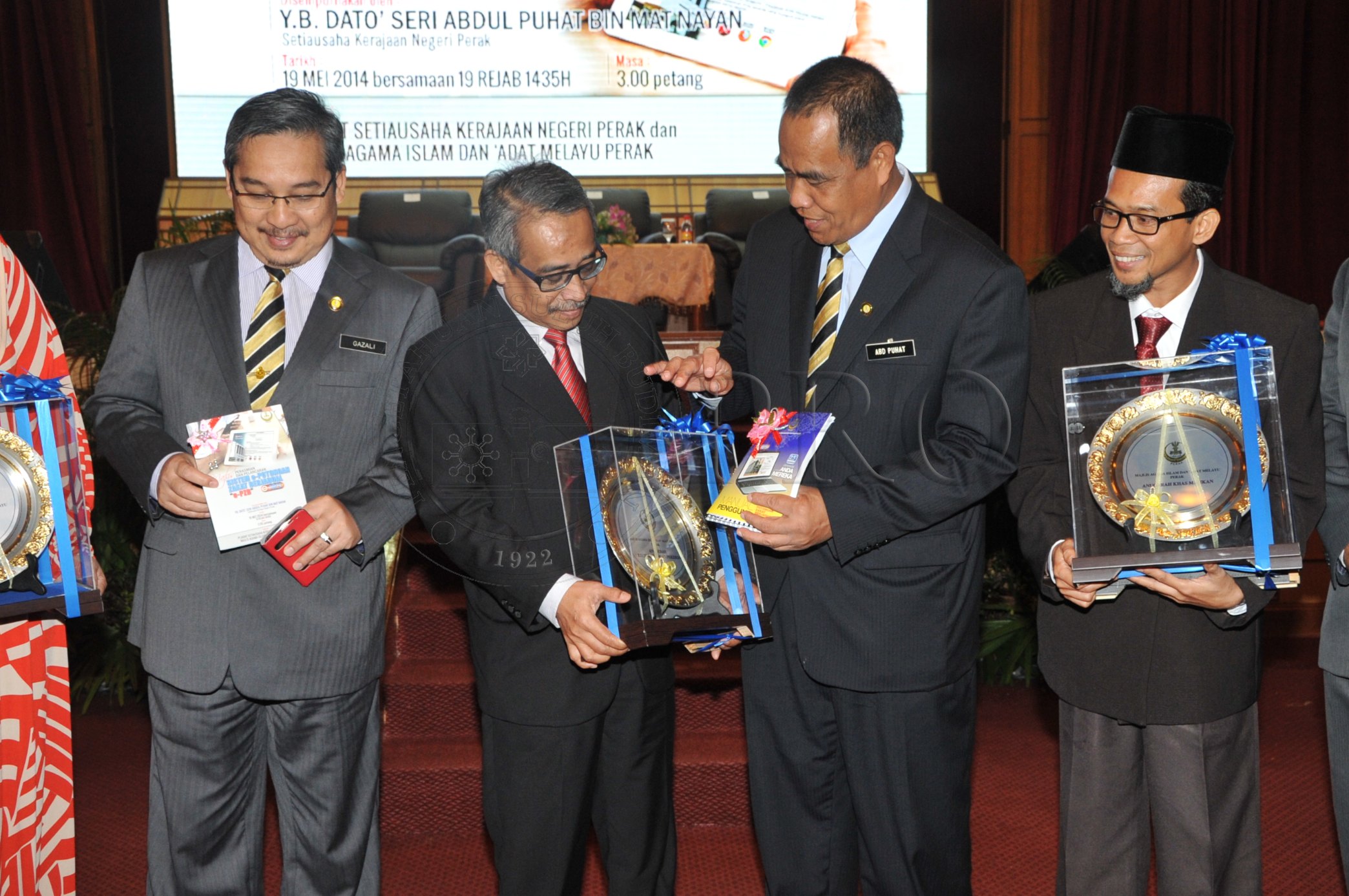 PRO 14 44 EPZB PRO 6188